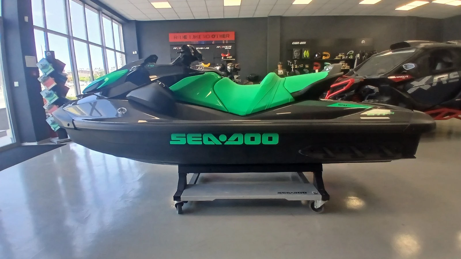 Джет Bombardier Sea Doo GTI SE 170, снимка 3 - Воден транспорт - 55311572