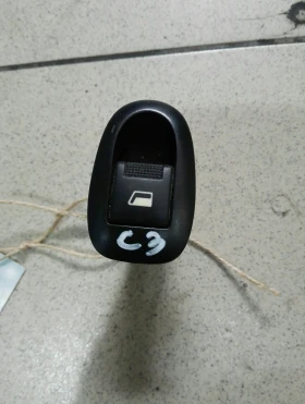 Копче ел стъкло задно дясно Ситроен Ц3 Плуриел