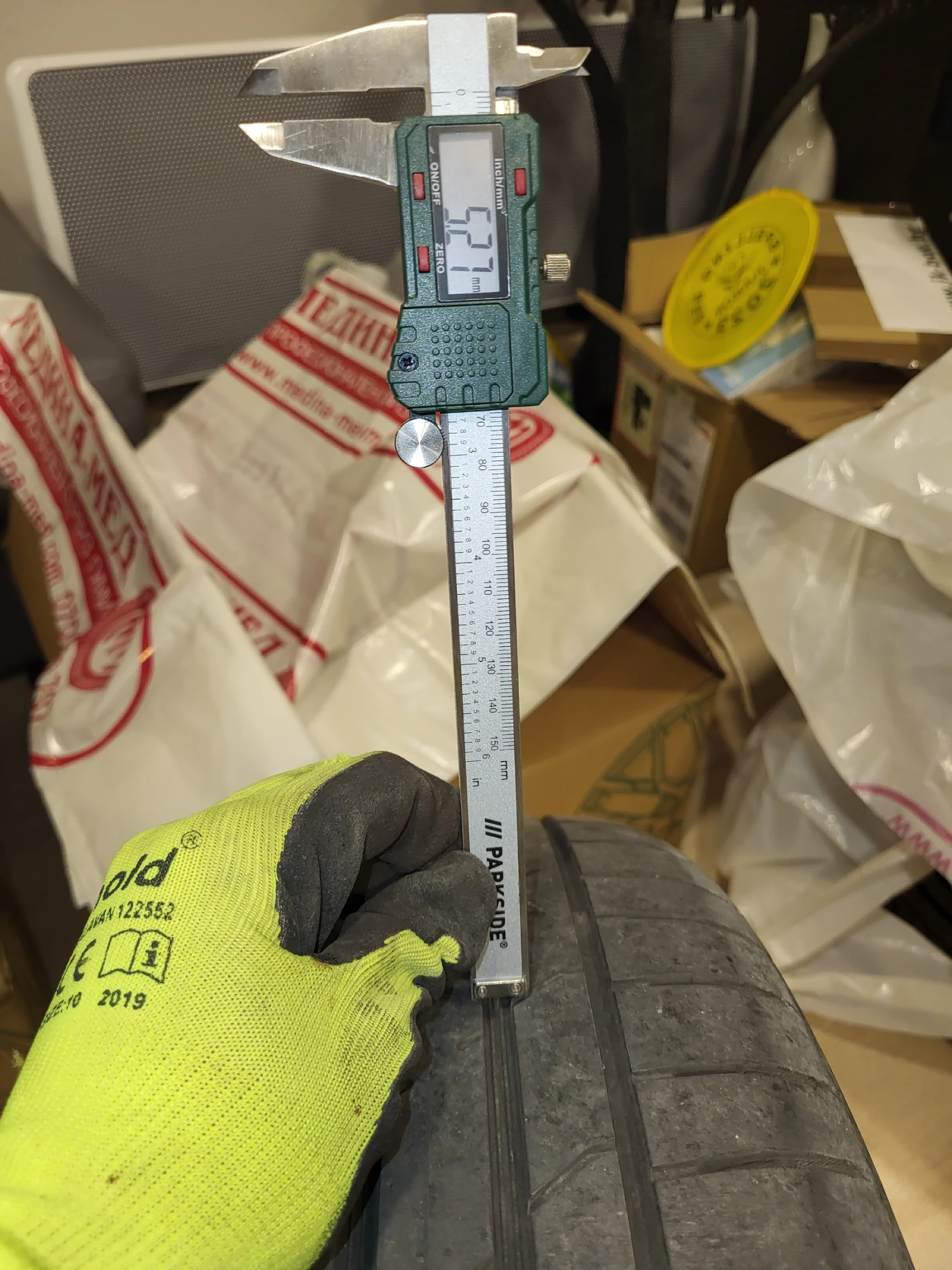 ���� � ������ 225/50R17 �� Audi A4 | Mobile.bg � ����������� 4