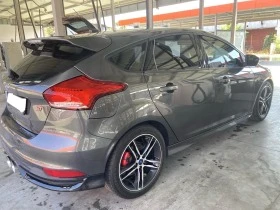 Ford Focus 2.0 ST | Mobile.bg    7