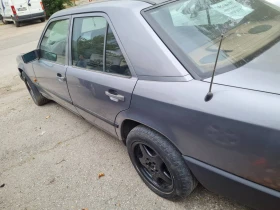 Mercedes-Benz 124 E200, снимка 5