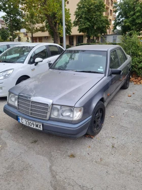Mercedes-Benz 124 E200, снимка 1