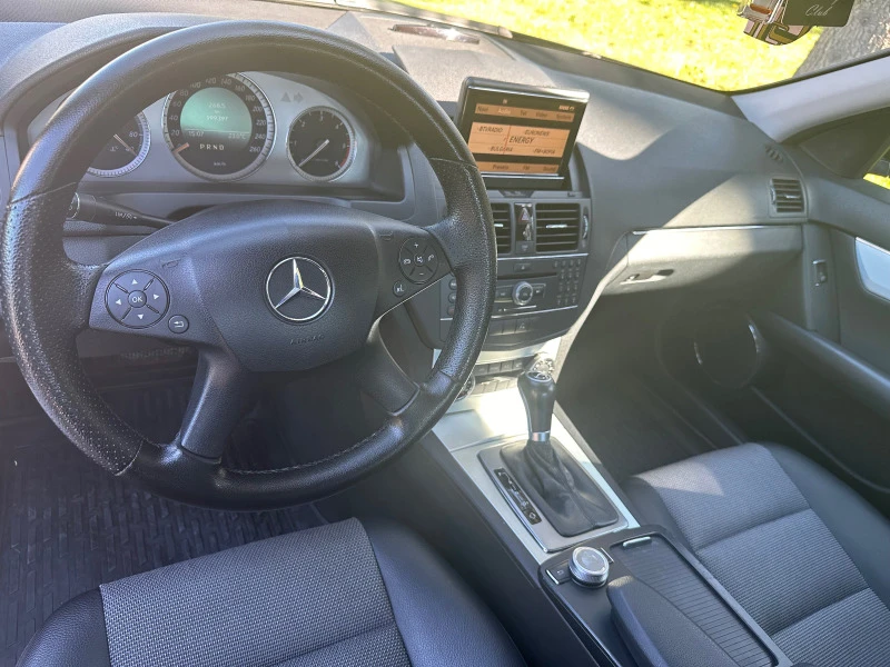 Mercedes-Benz C 220, снимка 9 - Автомобили и джипове - 46202938