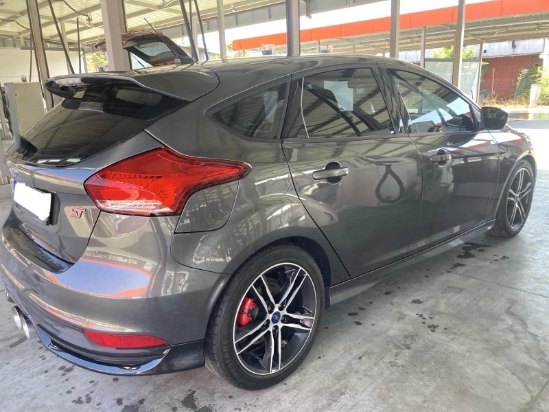 Ford Focus 2.0 ST, снимка 7 - Автомобили и джипове - 46673293