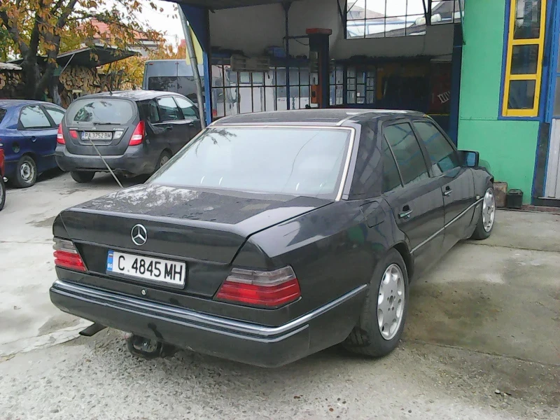 Mercedes-Benz 124 2.2 150к , снимка 3 - Автомобили и джипове - 48729802