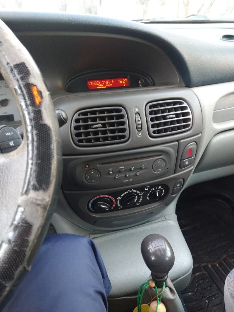 Renault Megane, снимка 5 - Автомобили и джипове - 48731134