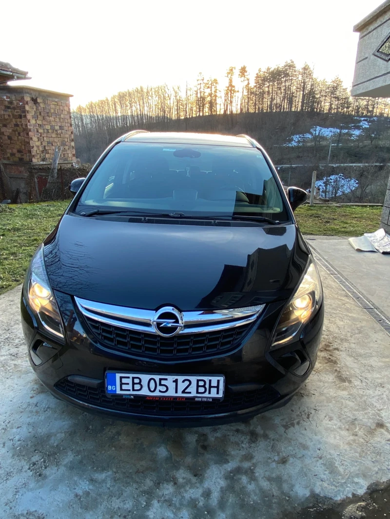 Opel Zafira Метан бензин, снимка 1 - Автомобили и джипове - 48837048