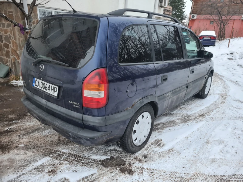 Opel Zafira 2.2 DTL 7 места, снимка 3 - Автомобили и джипове - 48853618