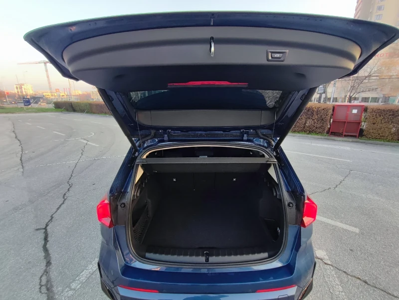 BMW iX1 xDrive30/Наличен/В Гаранция!!!/ПРОМО ДО КОЛЕДА!!!, снимка 16 - Автомобили и джипове - 50402334