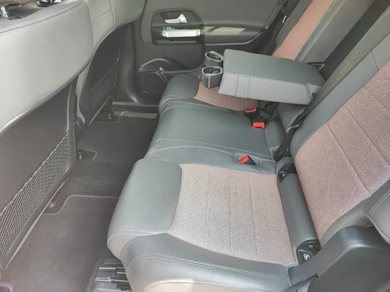 Mercedes-Benz EQB 300/ 4MATIC/ AMG/ FACELIFT, снимка 15 - Автомобили и джипове - 50402334