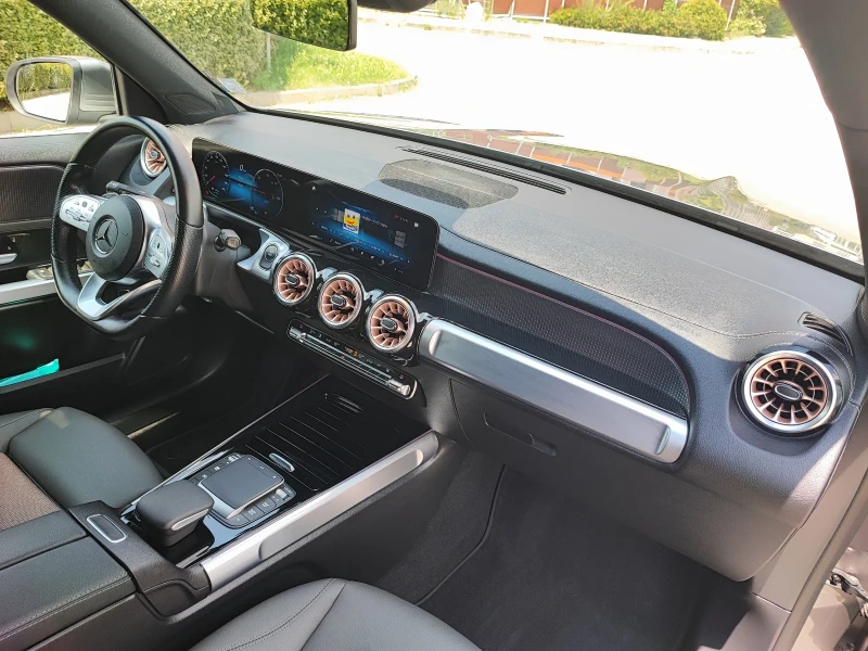Mercedes-Benz EQB 300/ 4MATIC/ AMG/ FACELIFT, снимка 12 - Автомобили и джипове - 50402334