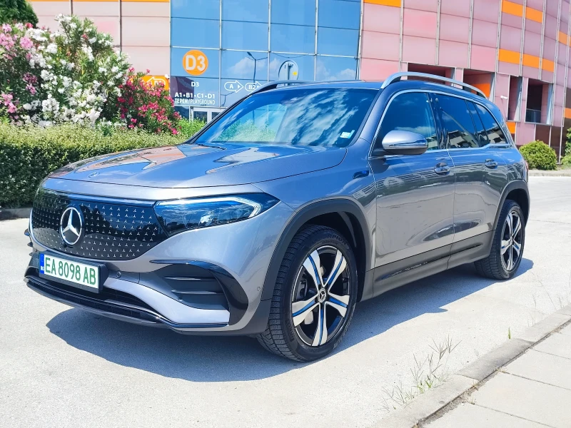 Mercedes-Benz EQB 300/ 4MATIC/ AMG/ FACELIFT, снимка 2 - Автомобили и джипове - 50402334