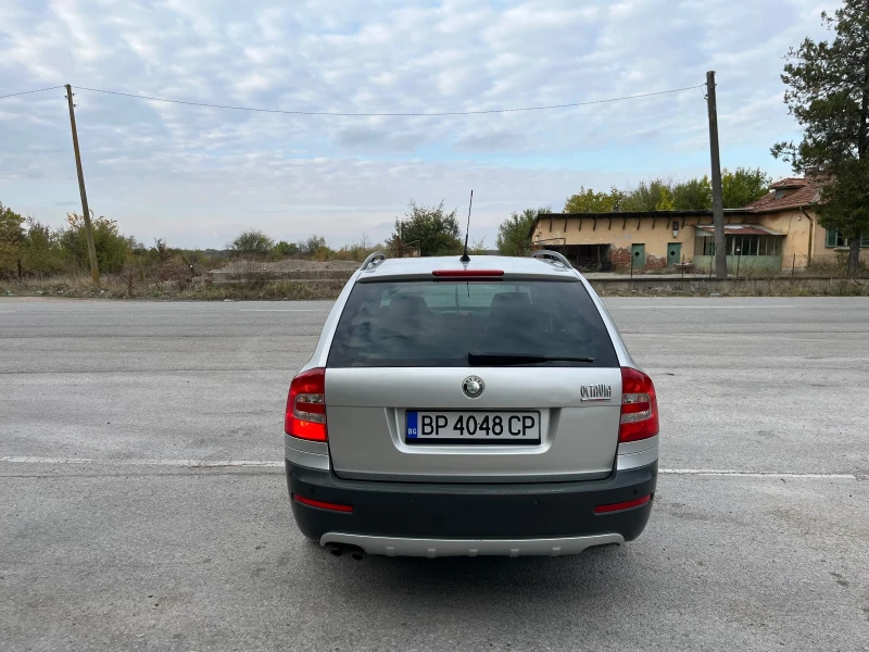 Skoda Octavia 2.0TDI-140-BMM-SCOUT-XENON, снимка 7 - Автомобили и джипове - 52056497