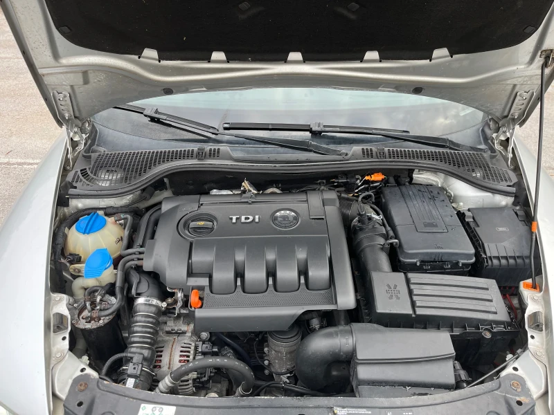 Skoda Octavia 2.0TDI-140-BMM-SCOUT-XENON, снимка 9 - Автомобили и джипове - 52056497