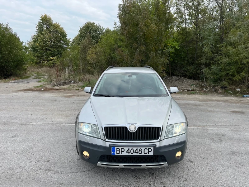 Skoda Octavia 2.0TDI-140-BMM-SCOUT-XENON, снимка 8 - Автомобили и джипове - 52056497