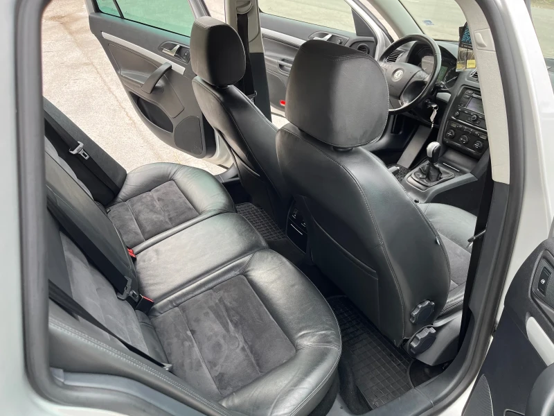 Skoda Octavia 2.0TDI-140-BMM-SCOUT-XENON, снимка 12 - Автомобили и джипове - 52056497