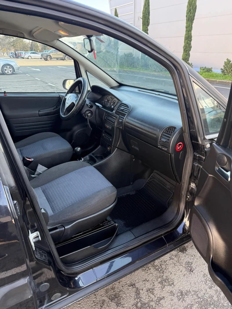 Opel Zafira, снимка 5 - Автомобили и джипове - 52695267