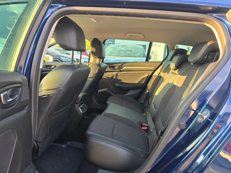 Renault Megane 1.5 dCi, снимка 7 - Автомобили и джипове - 52875395