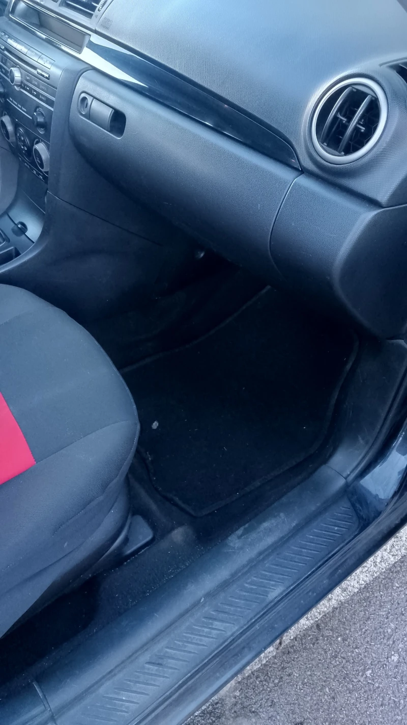 Mazda 3, снимка 5 - Автомобили и джипове - 52956943