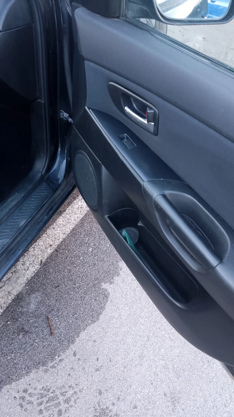 Mazda 3, снимка 14 - Автомобили и джипове - 52956943