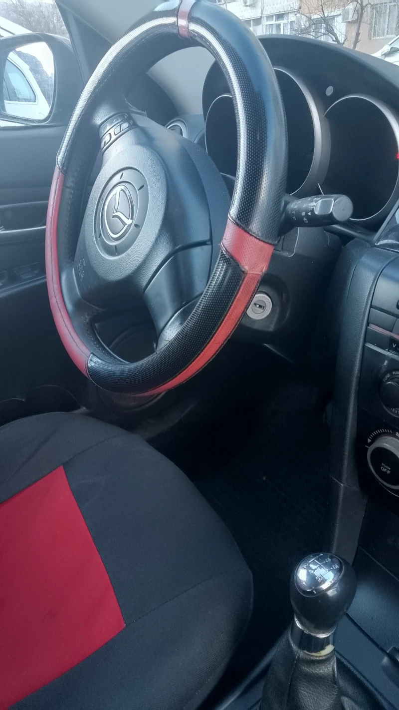 Mazda 3, снимка 11 - Автомобили и джипове - 52956943