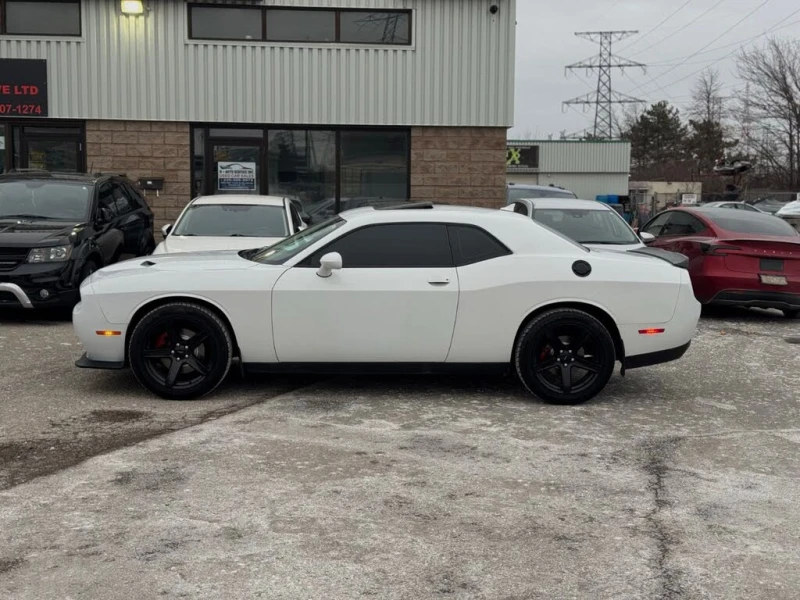 Dodge Challenger SXT* AWD* АвтоКредит* (ЦЕНА ДО БГ), снимка 3 - Автомобили и джипове - 53384906