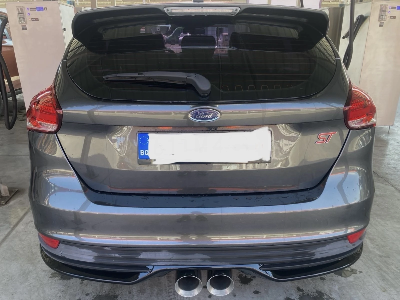 Ford Focus 2.0 ST - изображение 2