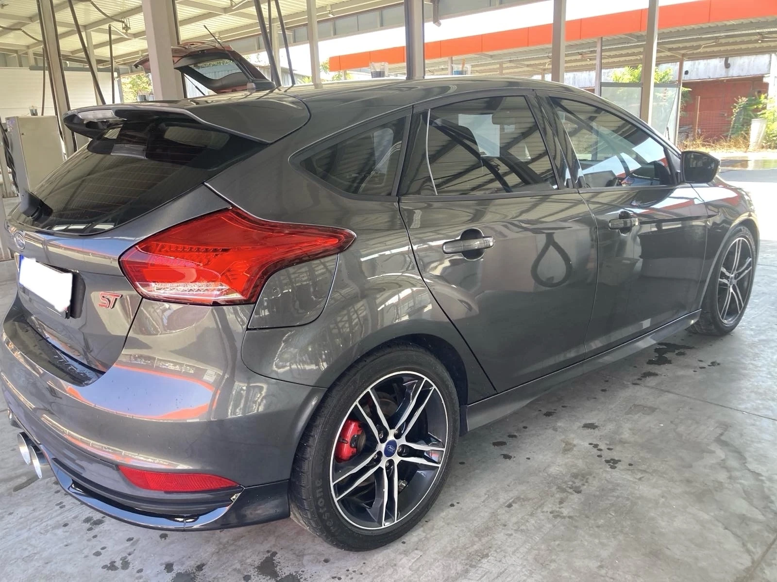 Ford Focus 2.0 ST - изображение 7