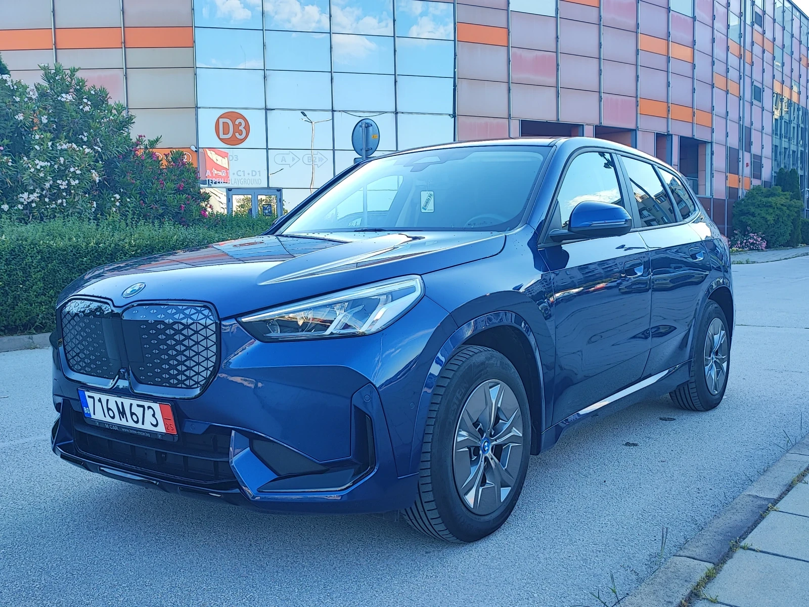 BMW iX1 xDrive30/EV/Camera/Navi/Led/10000км/В Гаранция - изображение 2