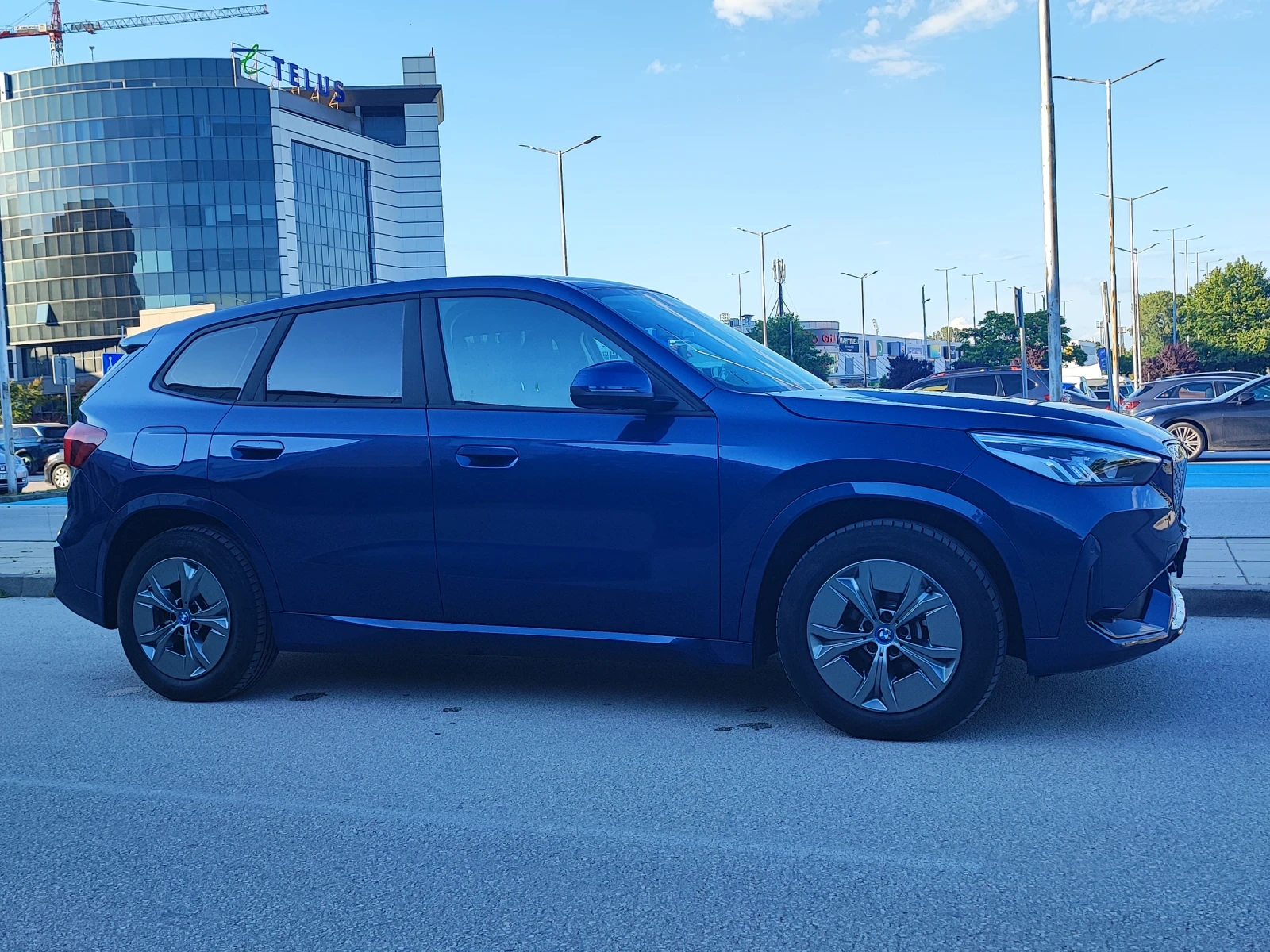 BMW iX1 xDrive30/EV/Camera/Navi/Led/10000км/В Гаранция - изображение 7