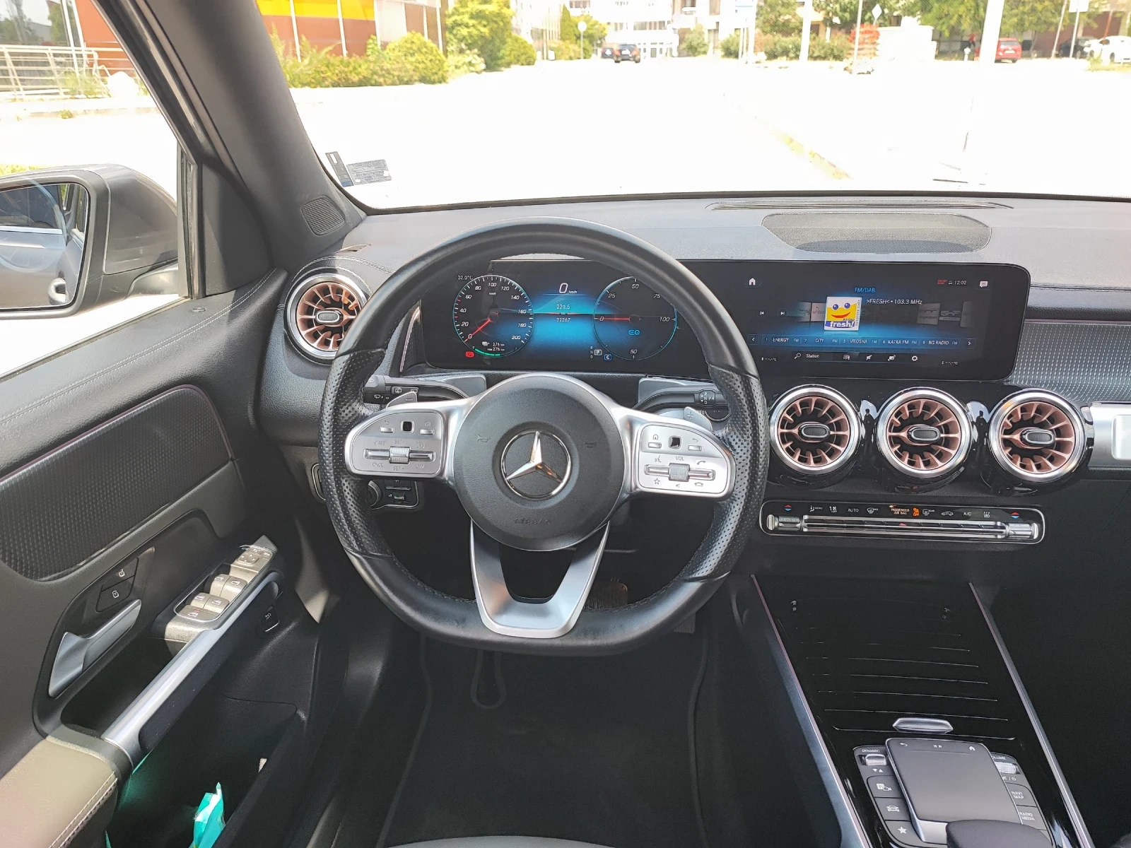 Mercedes-Benz EQB 300/ 4MATIC/ AMG/ FACELIFT - изображение 10