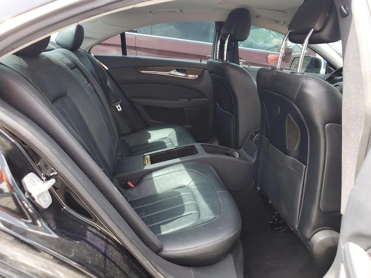 Mercedes-Benz CLS 400 AMG* Harman/Kardon* Blins Spot* Keyless - изображение 10