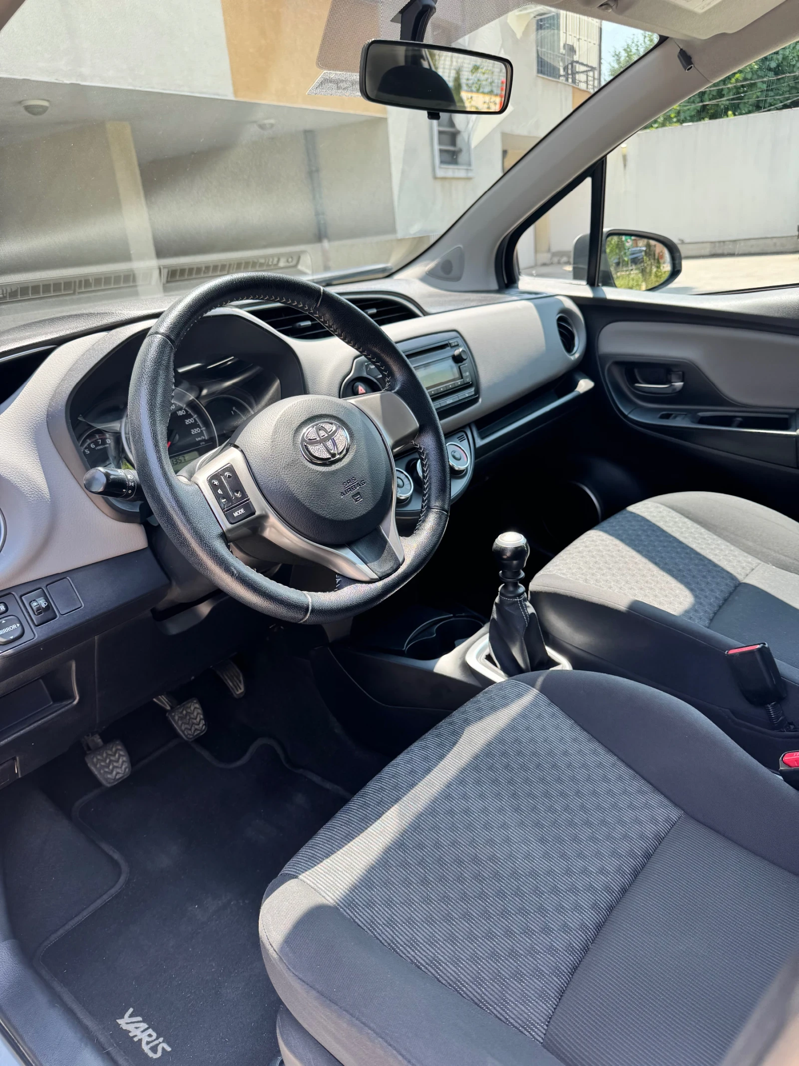 Toyota Yaris  - изображение 9