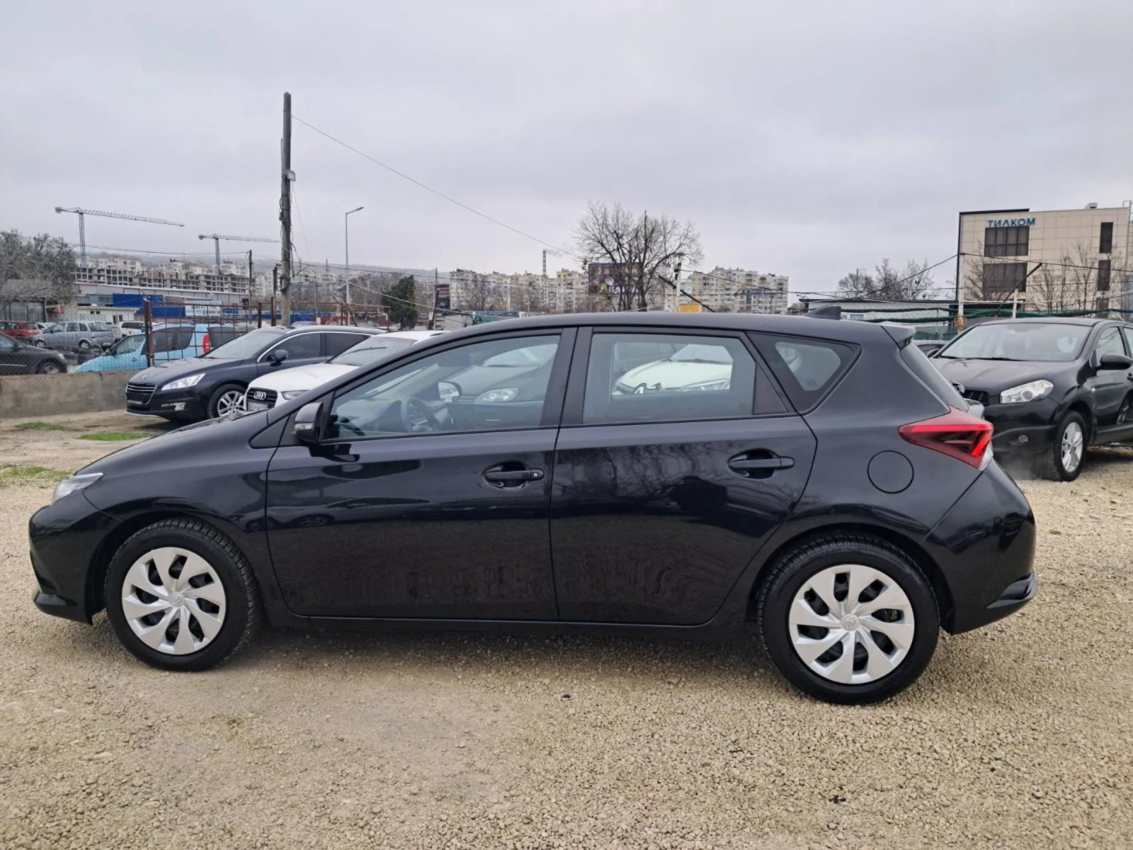 Toyota Auris 1.3Бензин 51000km!!! - изображение 8