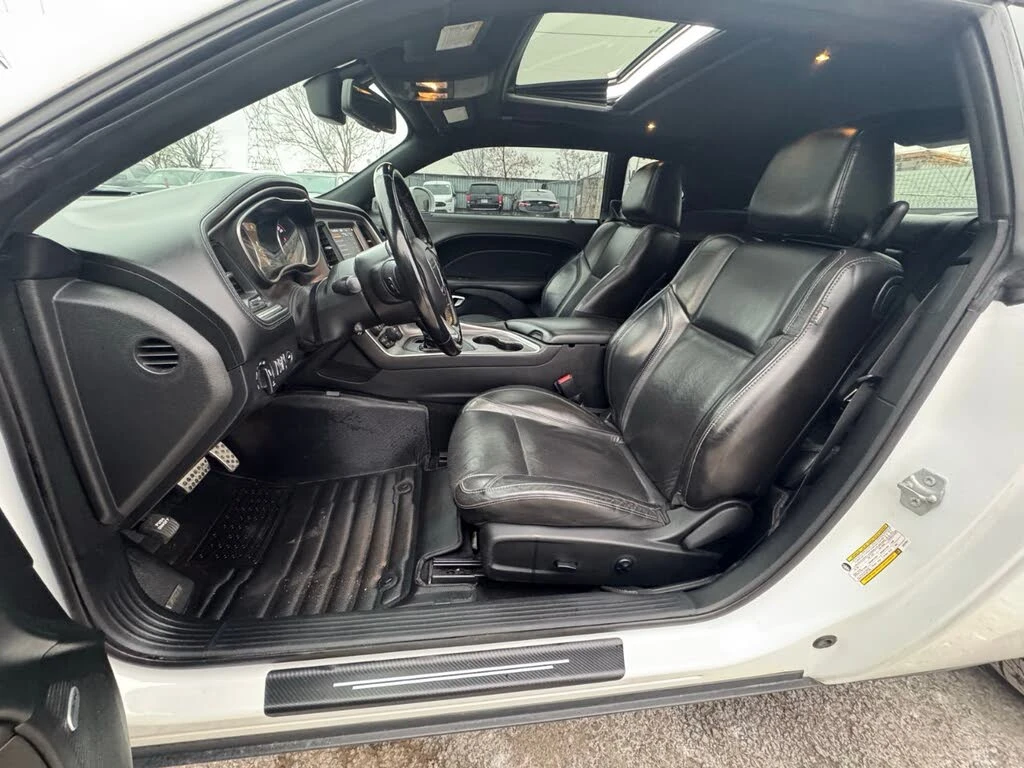 Dodge Challenger SXT* AWD* АвтоКредит* (ЦЕНА ДО БГ) - изображение 8