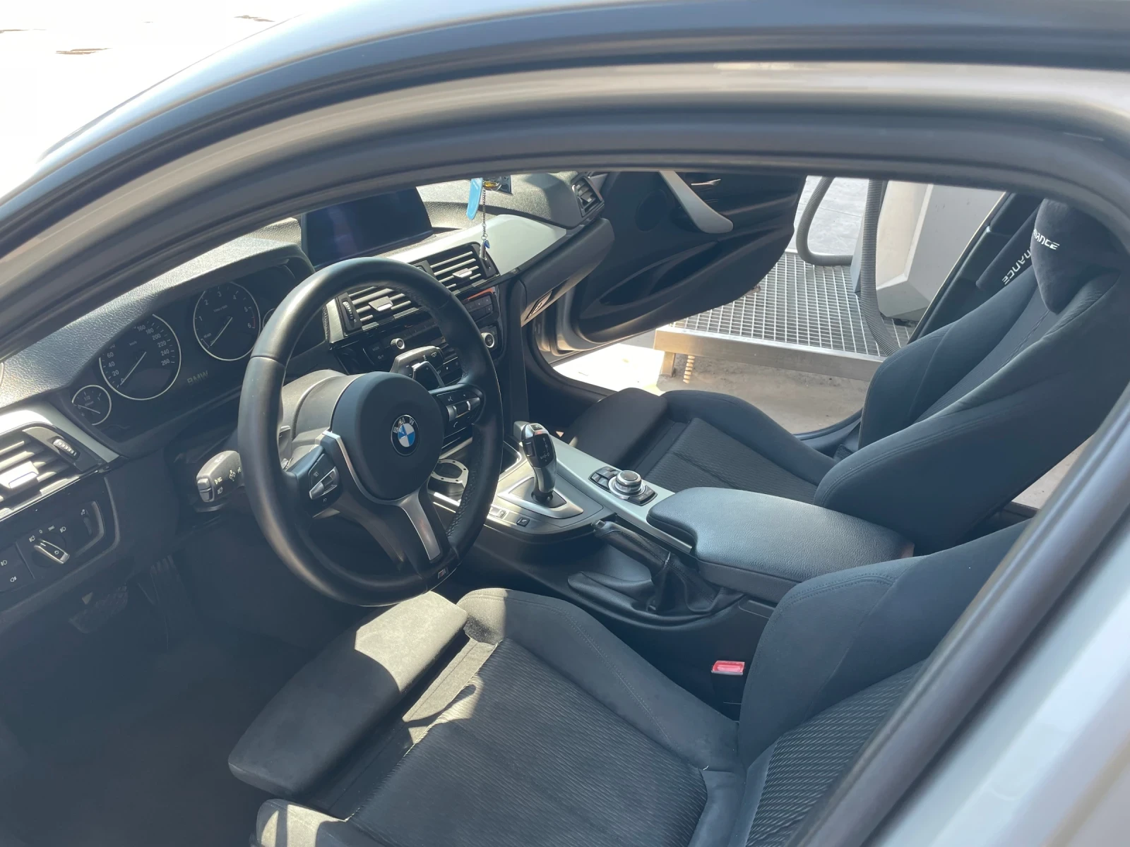 BMW 318 M салон  - изображение 4