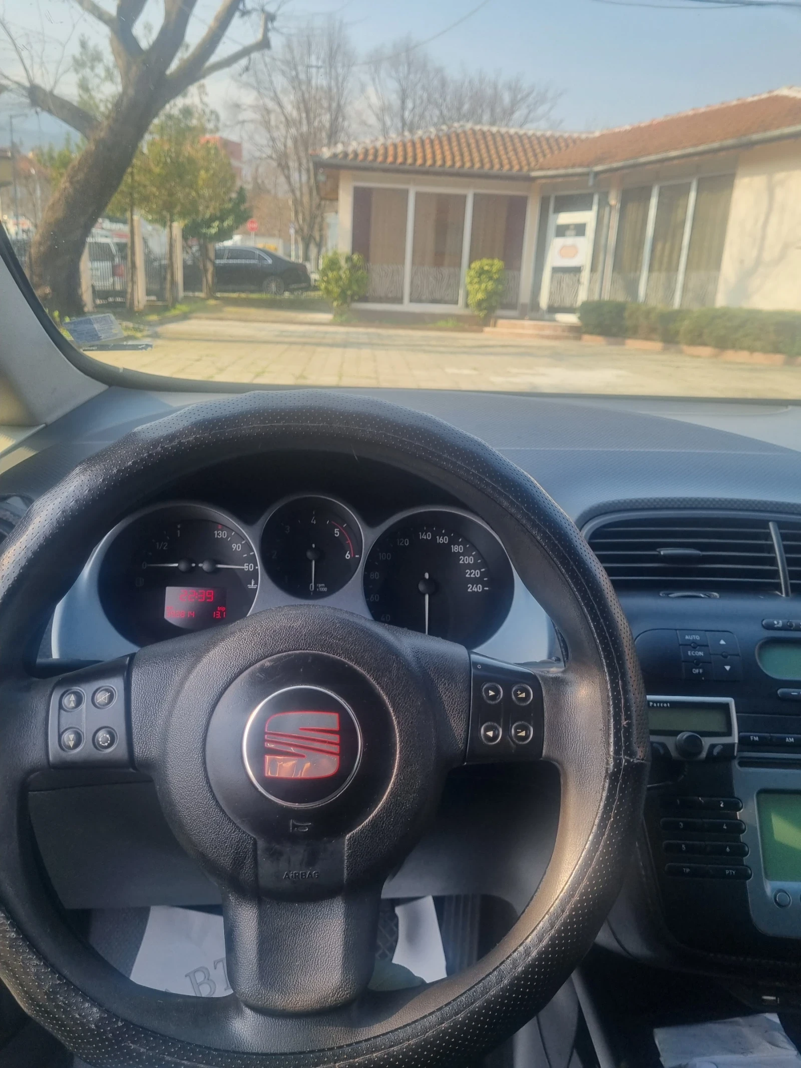 Seat Altea 2.0, снимка 8 - Автомобили и джипове - 53870707