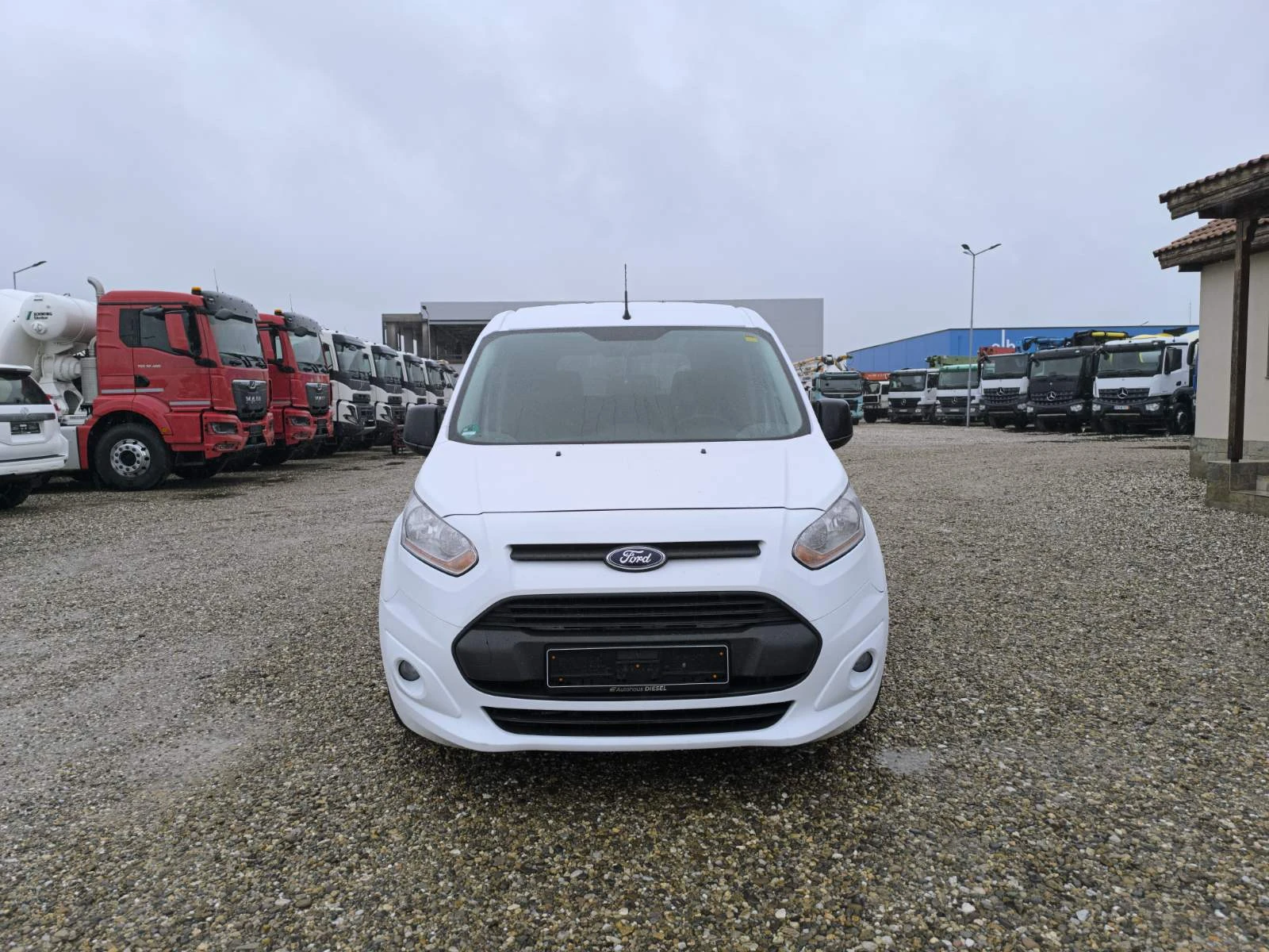 Ford Tourneo Connect 1.6 TDCI 7 МЕСТЕН, снимка 2 - Автомобили и джипове - 54067768