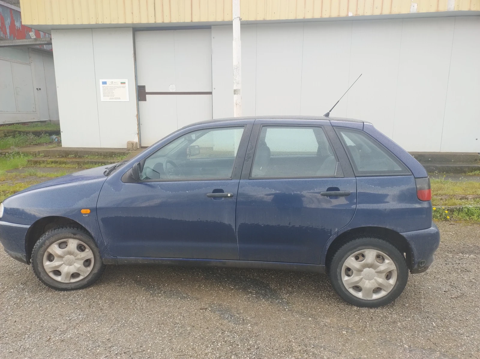 Seat Ibiza, снимка 6 - Автомобили и джипове - 54091374