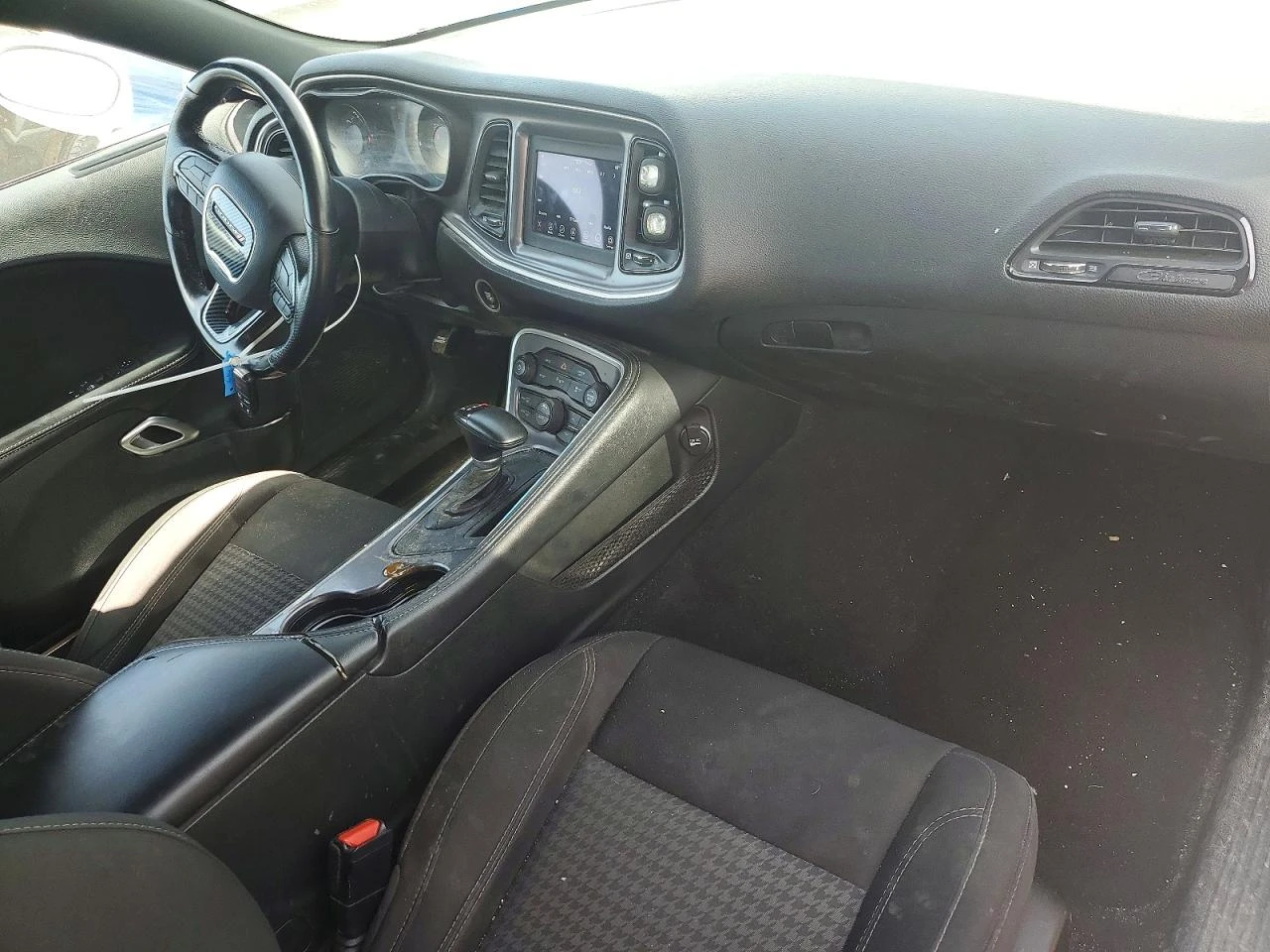 Dodge Challenger * реални км* SXT* 4х4* , снимка 8 - Автомобили и джипове - 54647207