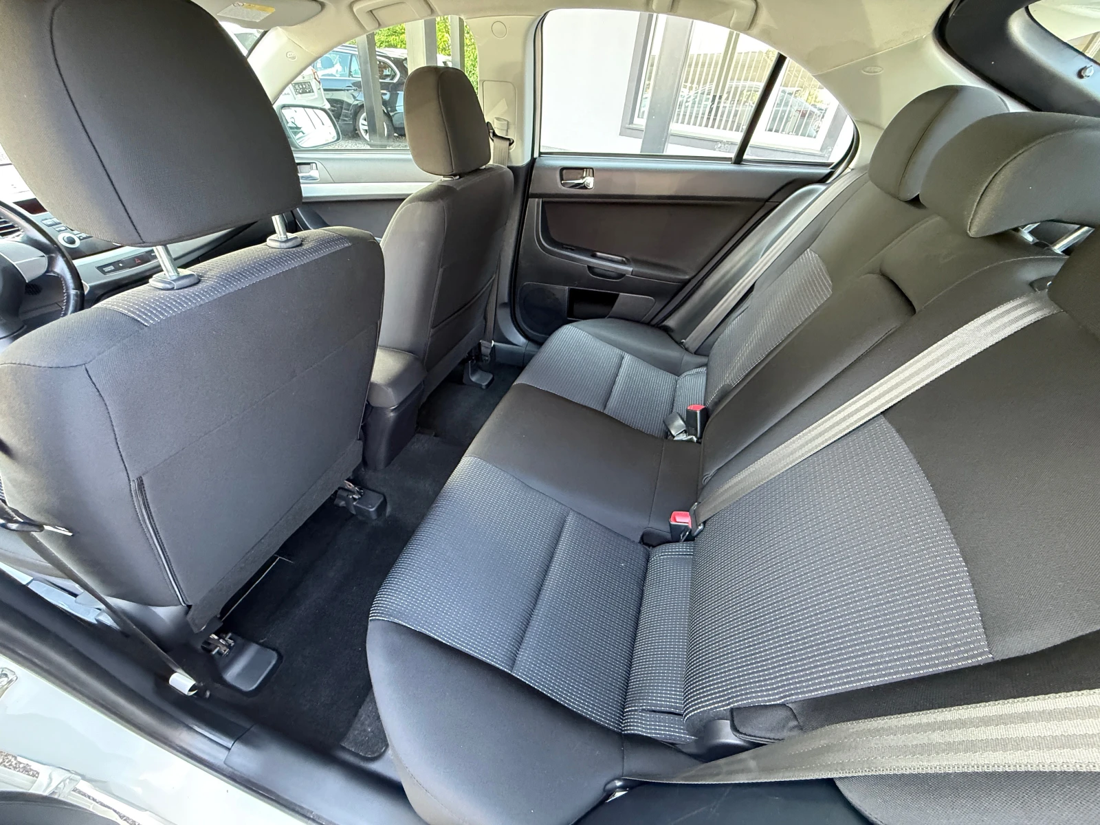 Mitsubishi Lancer 1.5I НОВ ВНОС, снимка 11 - Автомобили и джипове - 54806881