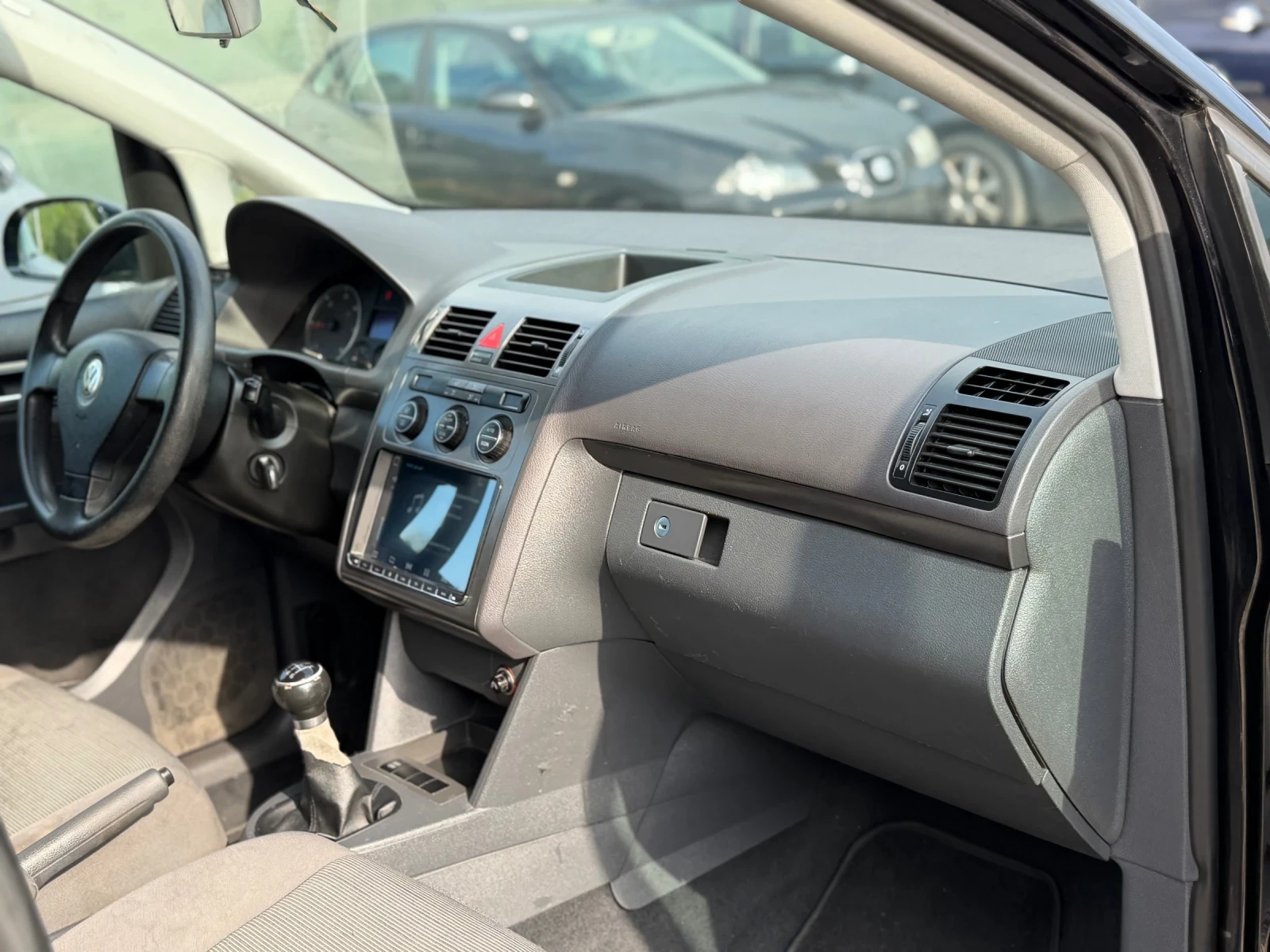 VW Touran 1.9* TDI* , снимка 10 - Автомобили и джипове - 55407585
