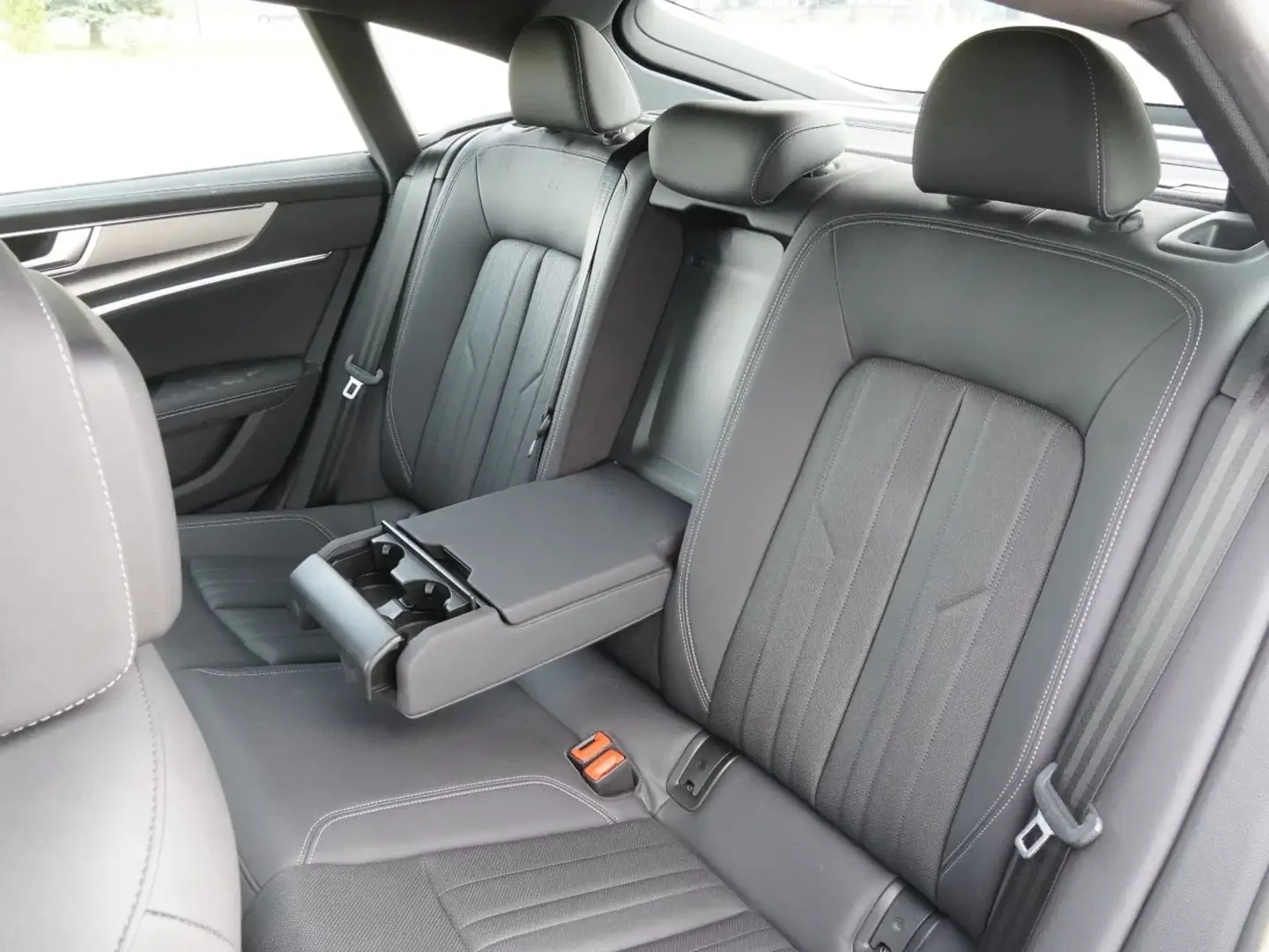 Audi A7 55TFSI* MATRIX* S* LINE* ОБДУХВАНЕ* ДИСТРОНИК* , снимка 15 - Автомобили и джипове - 55450292