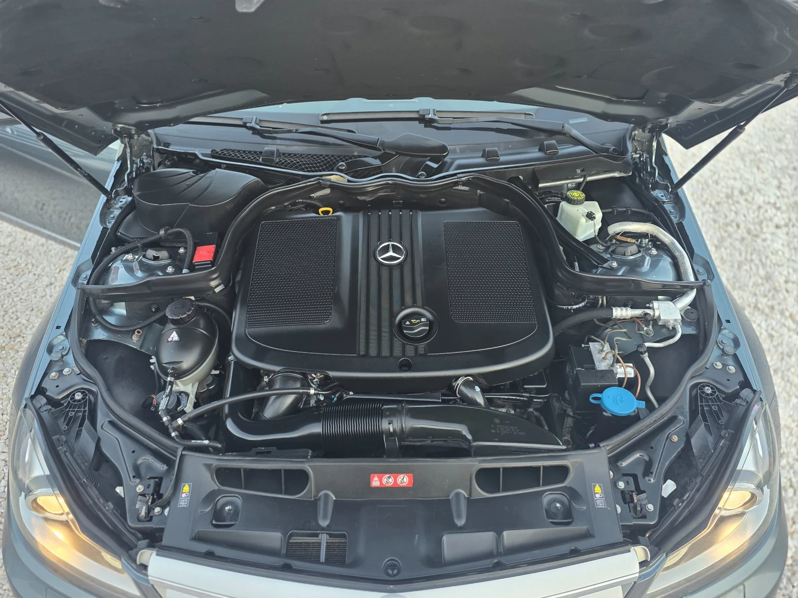 Mercedes-Benz C 220 Панорама Full Service Navi Blind Spod , снимка 16 - Автомобили и джипове - 55483821