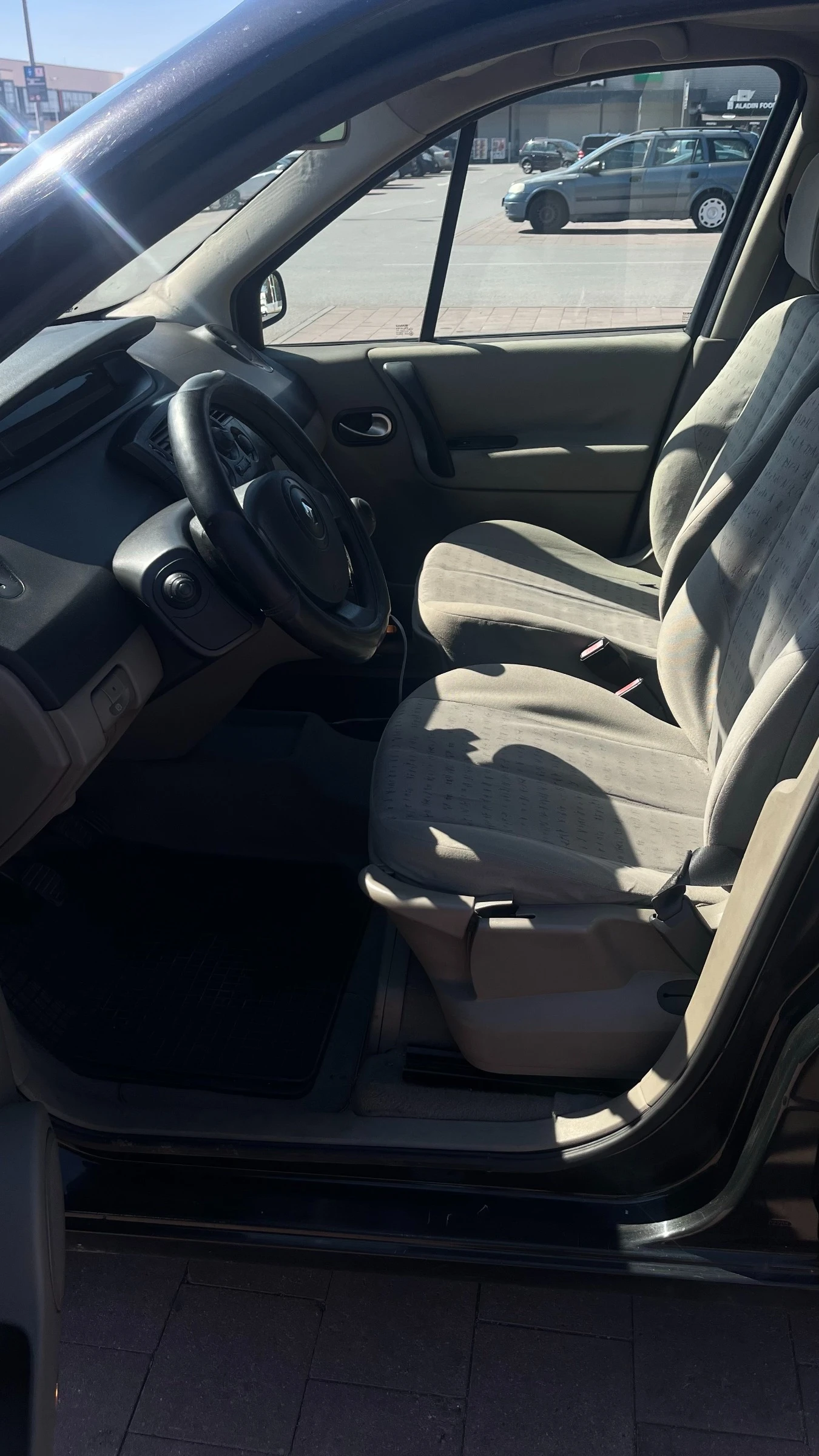 Renault Scenic, снимка 5 - Автомобили и джипове - 55537118