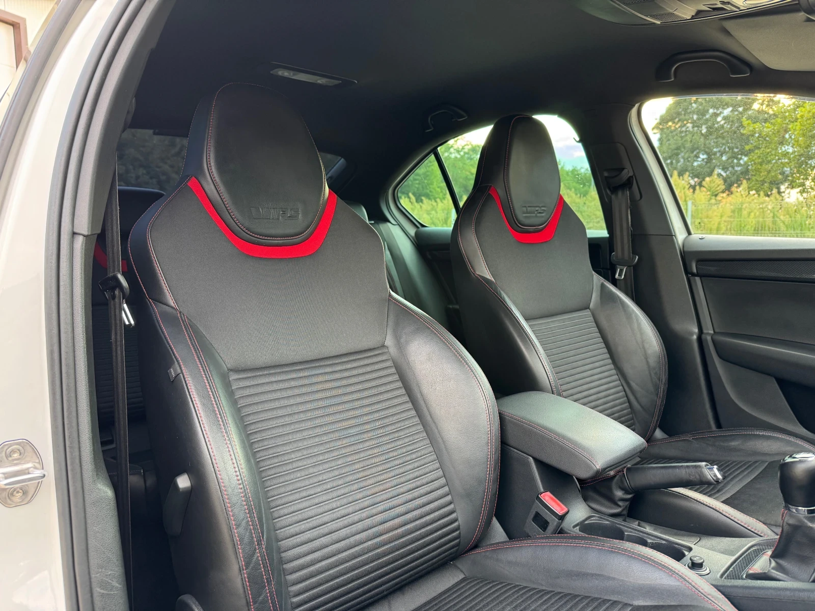 Skoda Octavia * VRS* 2.0TDI* 184ks* TOP* РЪЧКА* , снимка 11 - Автомобили и джипове - 55808599