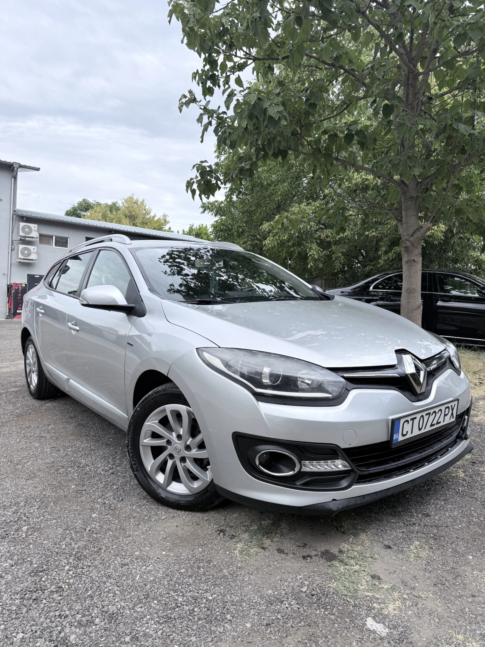 Renault Megane, снимка 4 - Автомобили и джипове - 55925181