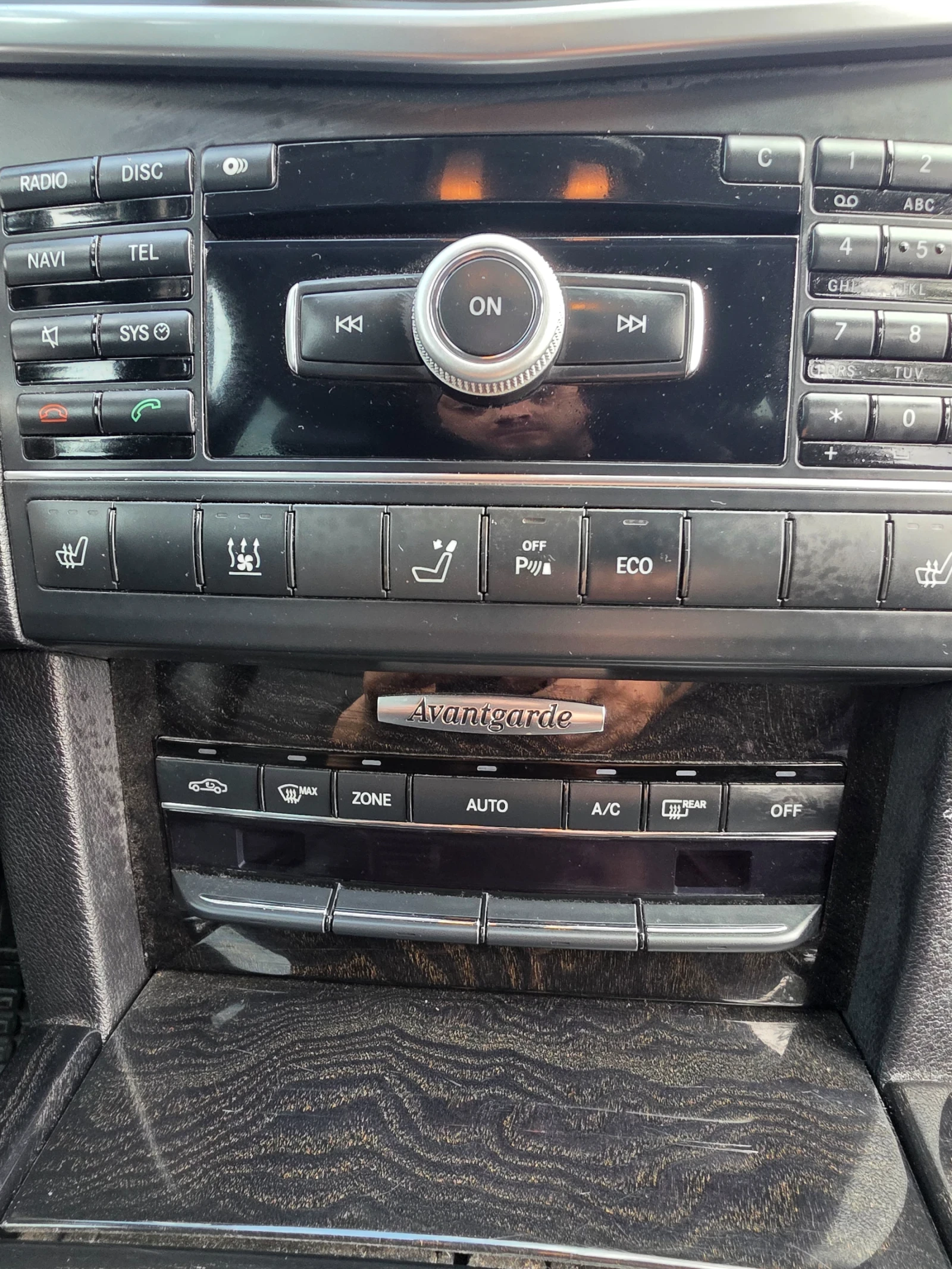 Mercedes-Benz E 220 7G , снимка 14 - Автомобили и джипове - 56722265
