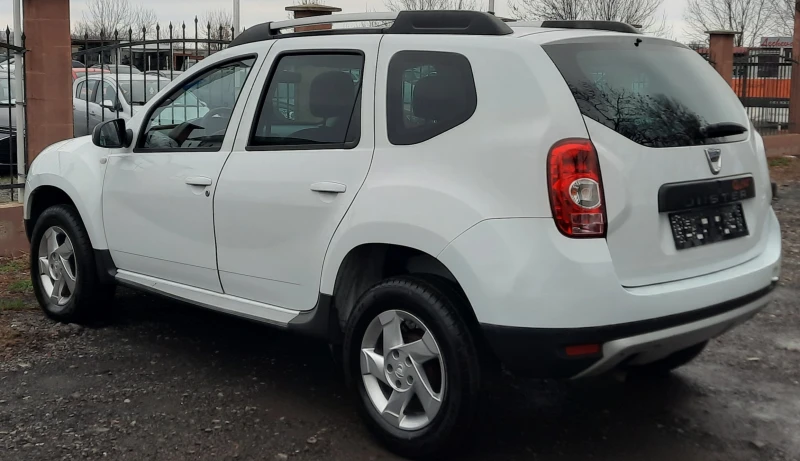 Dacia Duster 1.6i, снимка 6 - Автомобили и джипове - 49272986