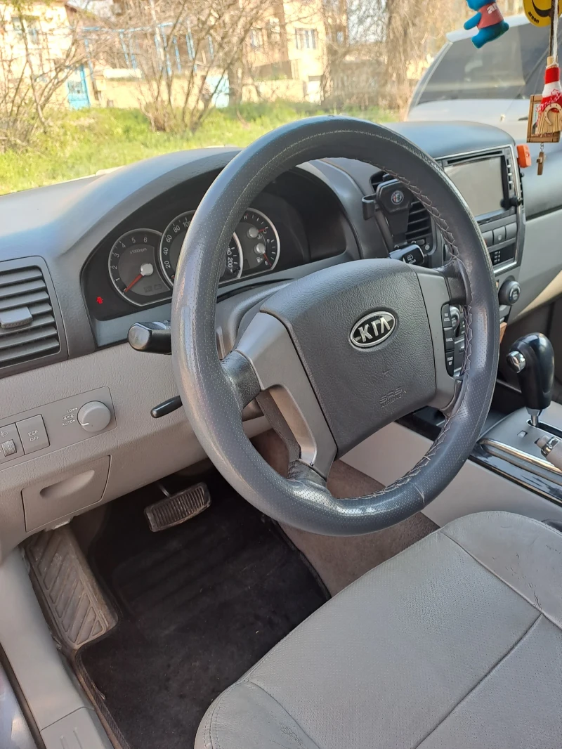 Kia Sorento, снимка 6 - Автомобили и джипове - 49602629